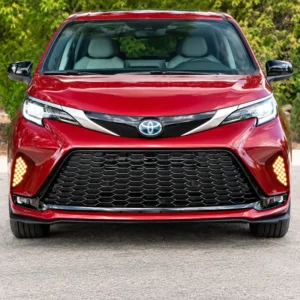 Toyota Sienna XSE 2021 LED Daytime Running Lights